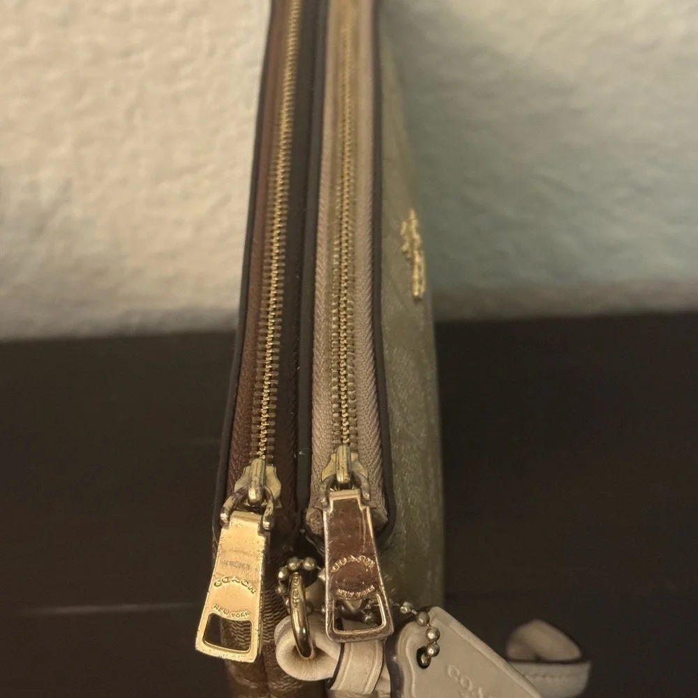 Coach Brown Signature Coated Canvas Double Corner Zip Wallet Wristlet/Purse